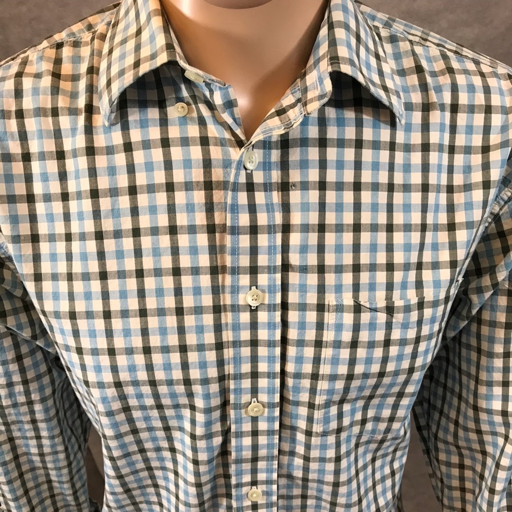 Express men’s casual button shirt.